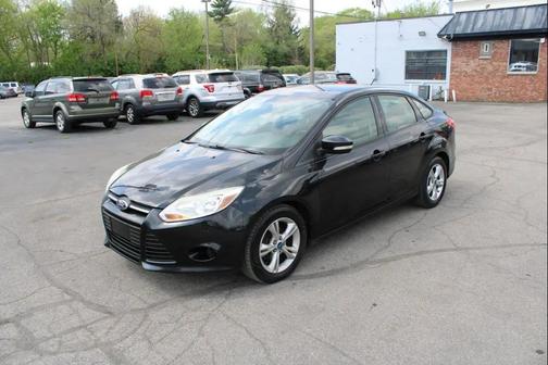 Tuxedo Black 2013 Ford Focus SE