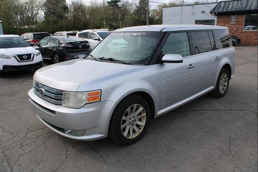 Ingot Silver Metallic 2011 Ford Flex SEL