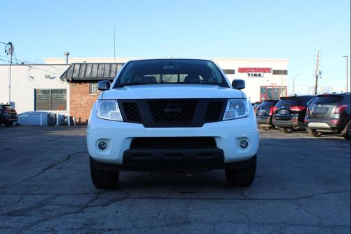 2015 Nissan Frontier SV