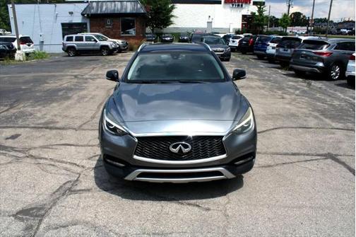 2018 INFINITI QX30 Premium