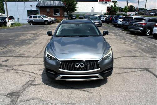 2018 INFINITI QX30 Premium