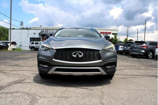 2018 INFINITI QX30 Premium