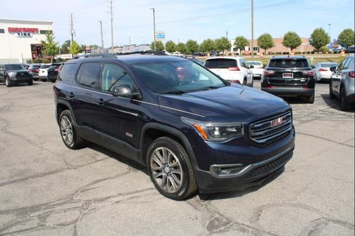 2017 GMC Acadia SLT-1