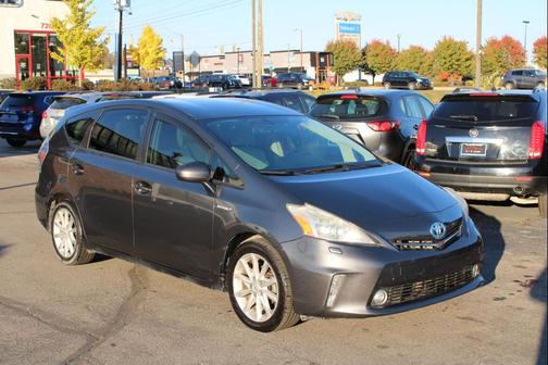 2012 Toyota Prius v Five