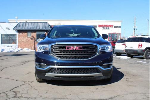 2017 GMC Acadia SLE-1