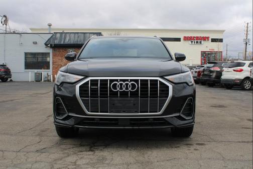 2021 Audi Q3 45 S line Premium