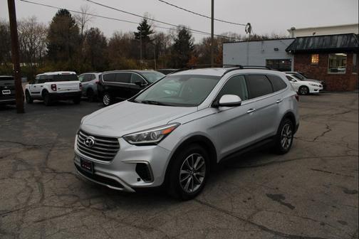 2017 Hyundai SANTA FE SE