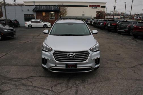 2017 Hyundai SANTA FE SE