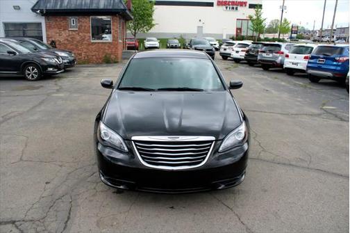 2013 Chrysler 200 Touring