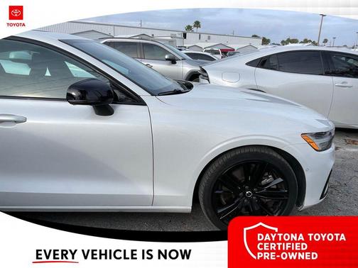 2023 Volvo S60 Recharge Plug-In Hybrid T8 Plus Black Edition