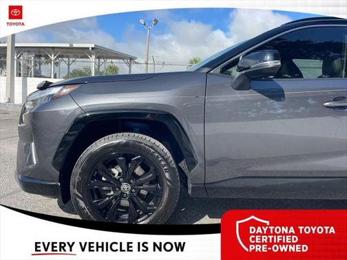 2023 Toyota RAV4 Hybrid SE
