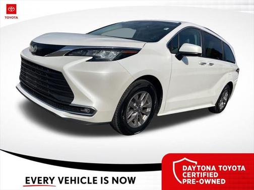 2023 Toyota Sienna XLE