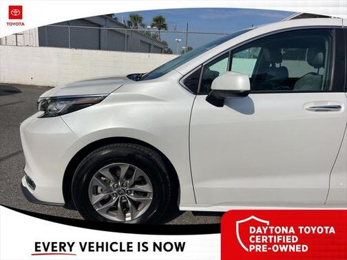 2023 Toyota Sienna XLE