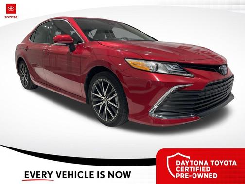 2024 Toyota Camry Hybrid XLE