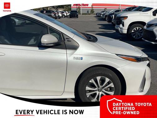 2022 Toyota Prius Prime XLE