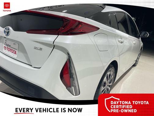 2022 Toyota Prius Prime XLE