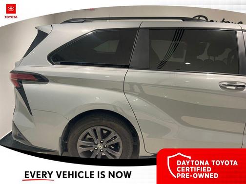 Cement 2025 Toyota Sienna XSE 7 Passenger