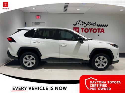 2022 Toyota RAV4 LE