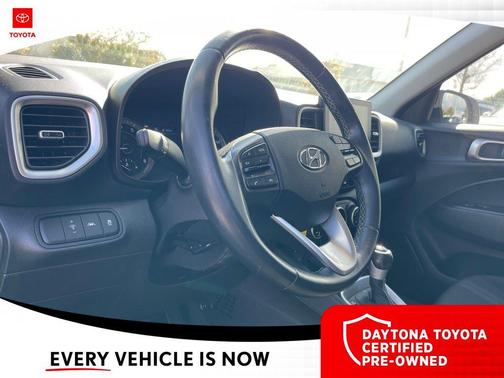 2021 Hyundai VENUE SEL