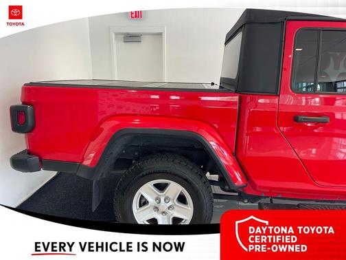 Firecracker Red Clearcoat 2021 Jeep Gladiator Sport S