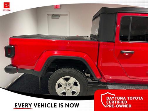 Firecracker Red Clearcoat 2021 Jeep Gladiator Sport S