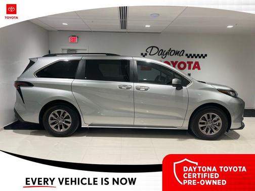 2023 Toyota Sienna XLE