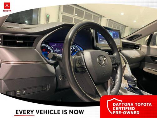 2022 Toyota Venza XLE