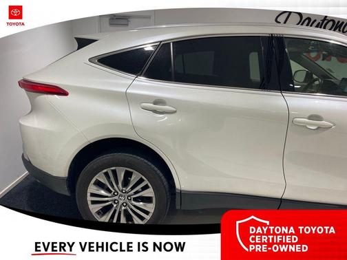 2022 Toyota Venza XLE