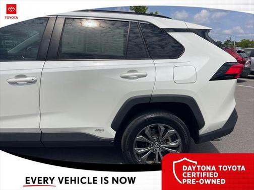 2022 Toyota RAV4 Hybrid XLE Premium