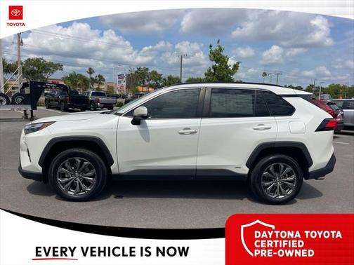 2022 Toyota RAV4 Hybrid XLE Premium