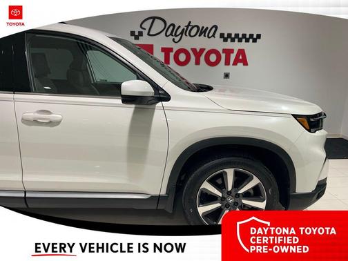 2023 Honda Pilot Touring 8-Passenger