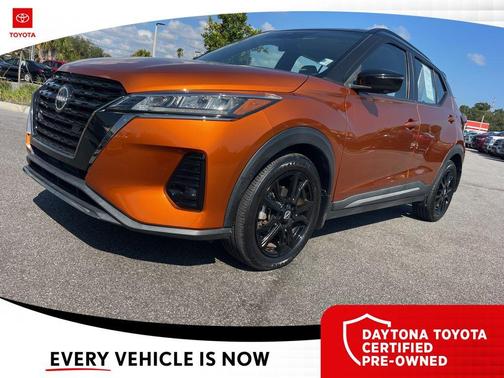 2022 Nissan Kicks SR
