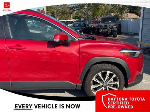 2024 Toyota Corolla Cross XLE