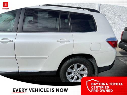 2012 Toyota Highlander SE