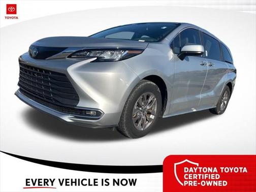 2023 Toyota Sienna XLE 8 Passenger