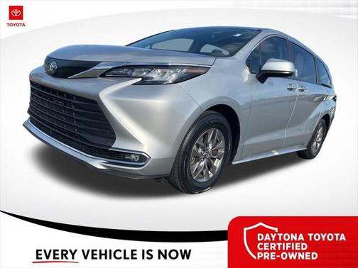 2023 Toyota Sienna XLE 8 Passenger
