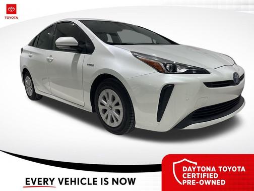 2022 Toyota Prius LE