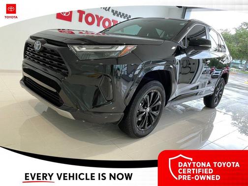 2023 Toyota RAV4 Hybrid SE