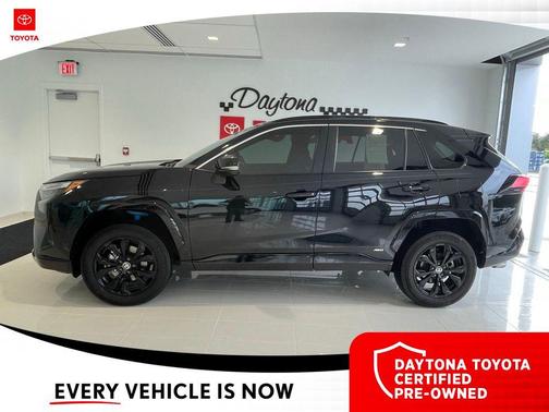 2023 Toyota RAV4 Hybrid SE