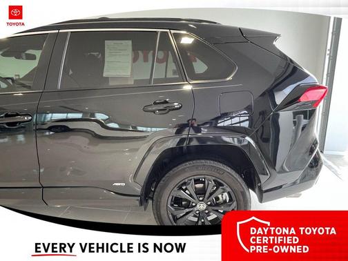 2023 Toyota RAV4 Hybrid SE