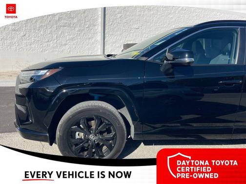 2023 Toyota RAV4 Hybrid SE