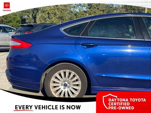 2015 Ford Fusion Hybrid SE