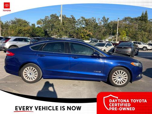 2015 Ford Fusion Hybrid SE