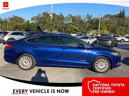 2015 Ford Fusion Hybrid SE