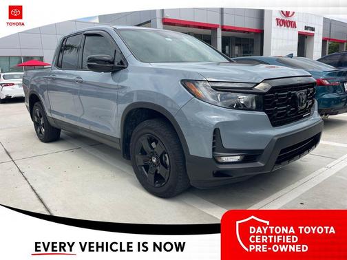 Sonic Gray Pearl 2024 Honda Ridgeline Black