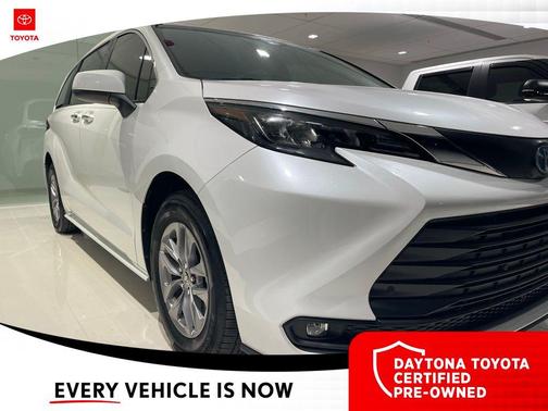 2025 Toyota Sienna XLE 8 Passenger