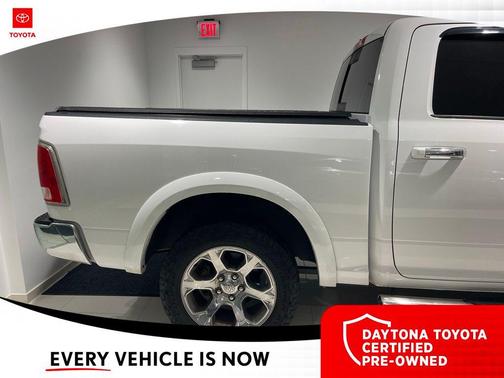 Bright White Clearcoat 2016 RAM 1500 Laramie
