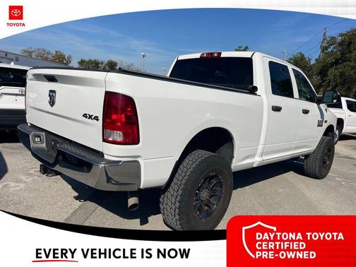 2017 RAM 2500 Tradesman Crew Cab 4x4 6'4' Box