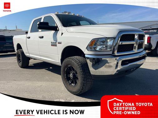 2017 RAM 2500 Tradesman Crew Cab 4x4 6'4' Box