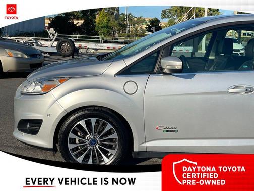 2017 Ford C-Max Energi Titanium